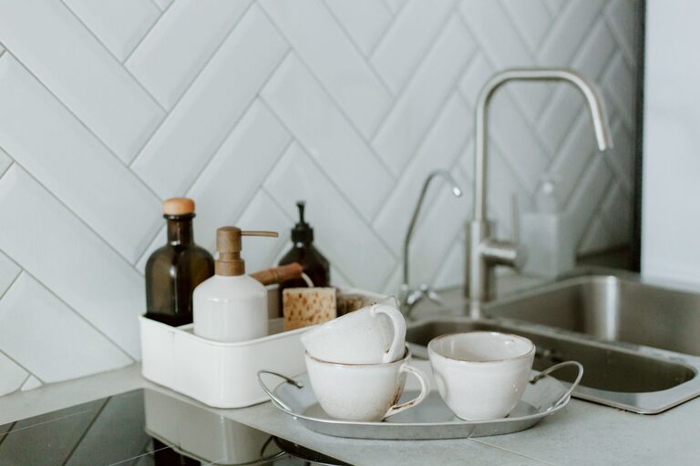 How to Make Your Kitchen Counters Clutter-Free: Simple Steps for a Tidy Space